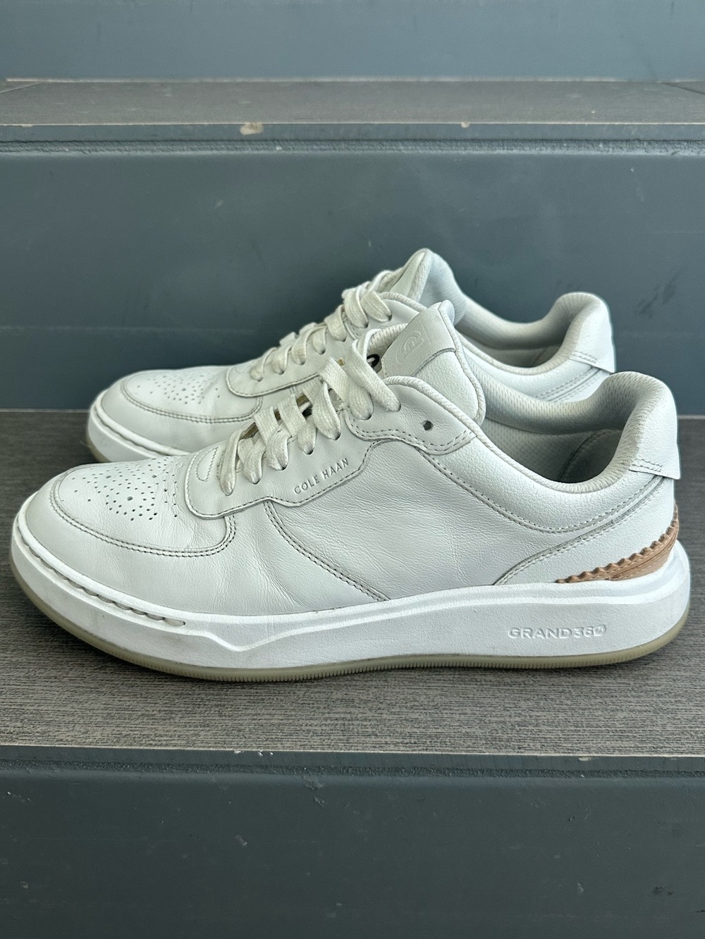 Cole Haan Grand 360 Women’s White Leather Low Top Lace-Up Sneakers Size 10